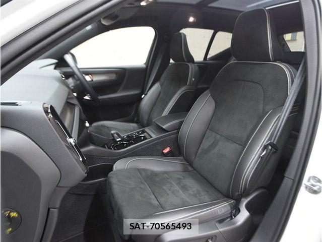 Volvo XC40 2022-04 8338405-4