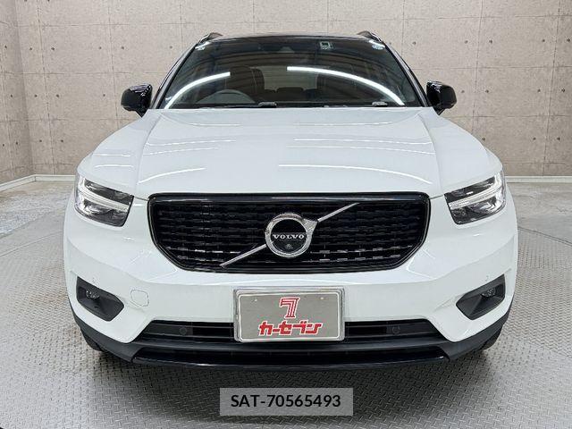 Volvo XC40 2022-04 8338405-6
