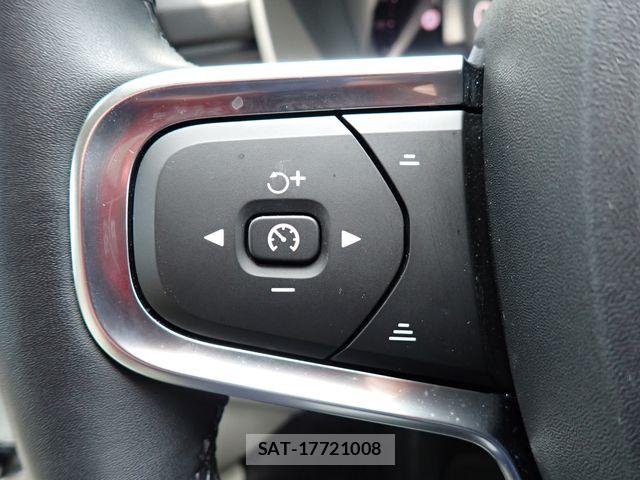 Volvo XC40 2024-09 8338406-12