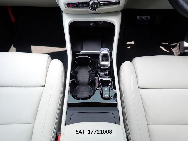 Volvo XC40 2024-09 8338406-17