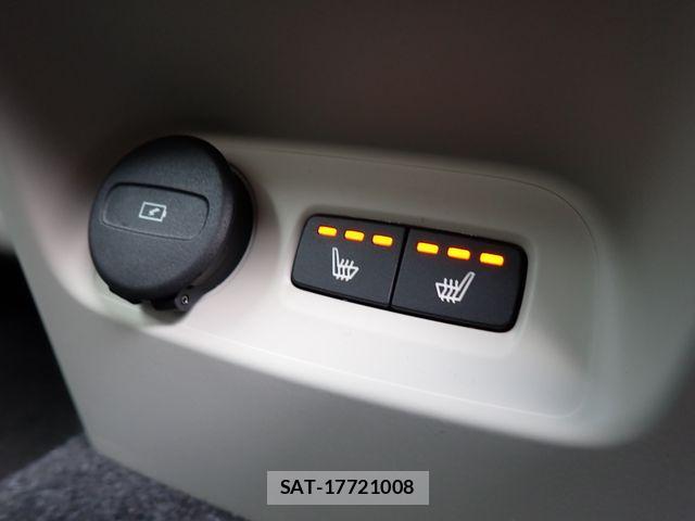 Volvo XC40 2024-09 8338406-25