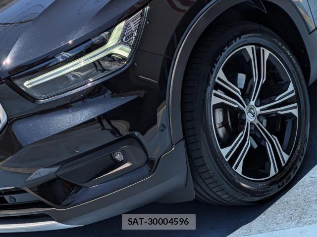 Volvo XC40 2020-04 8338407-9