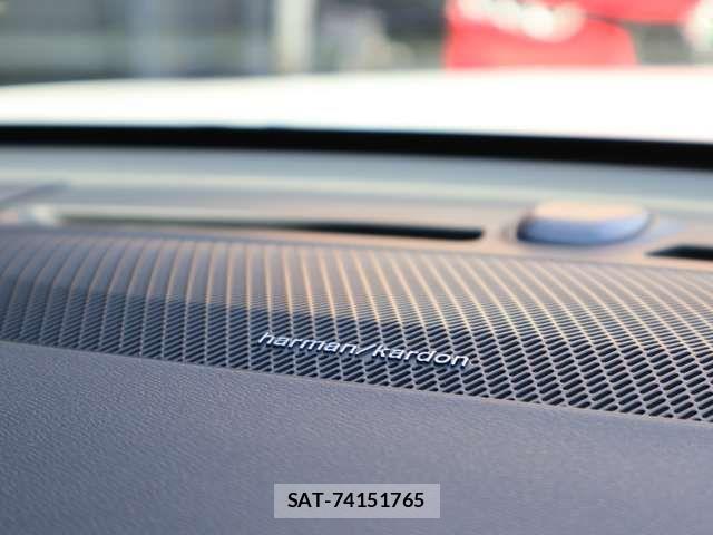 Volvo XC40 2023-05 8353780-3