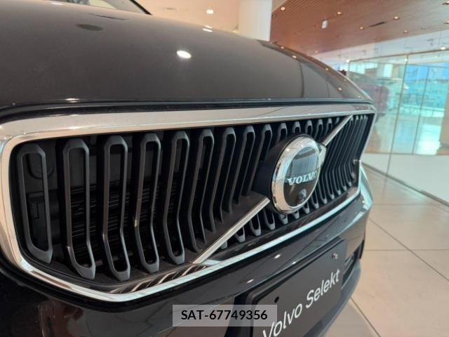 Volvo XC40 2023-05 8353779-14