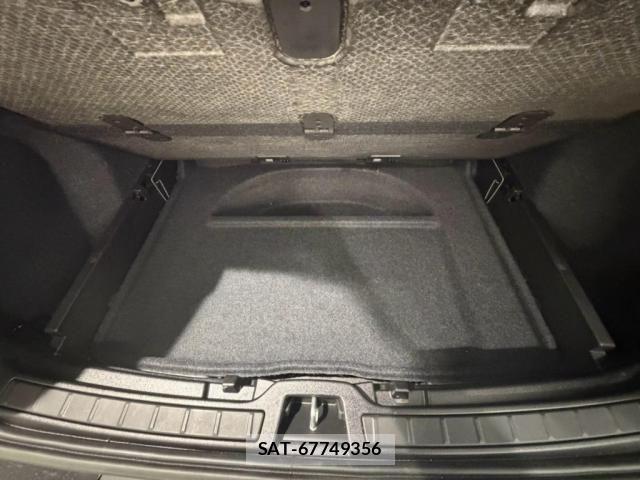 Volvo XC40 2023-05 8353779-15