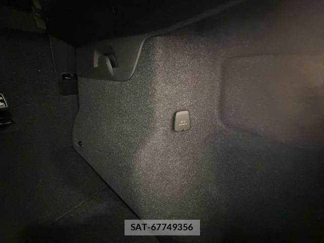Volvo XC40 2023-05 8353779-16
