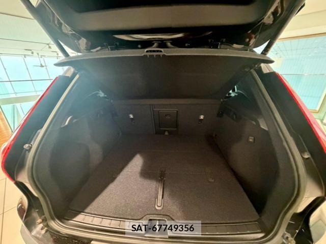 Volvo XC40 2023-05 8353779-18