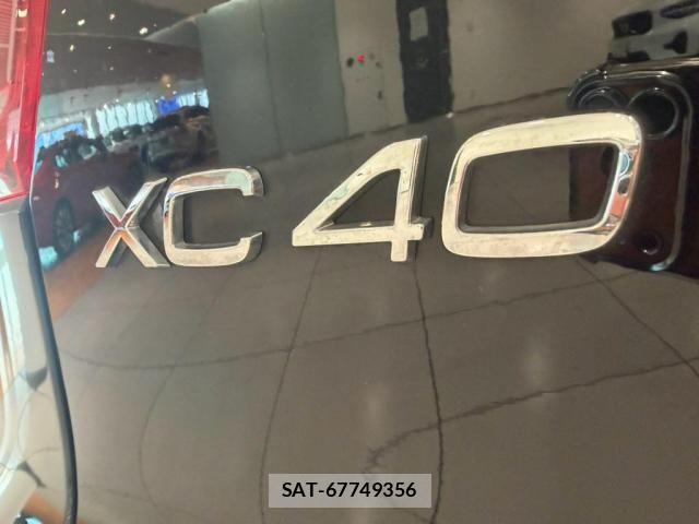 Volvo XC40 2023-05 8353779-21