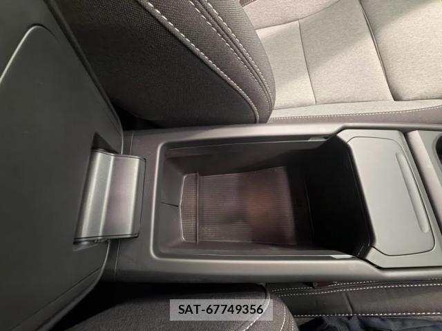 Volvo XC40 2023-05 8353779-25