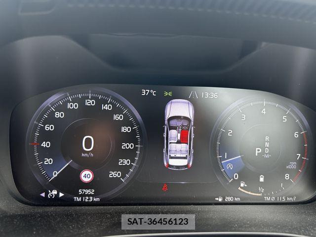Volvo XC40 2020-11 8369640-20