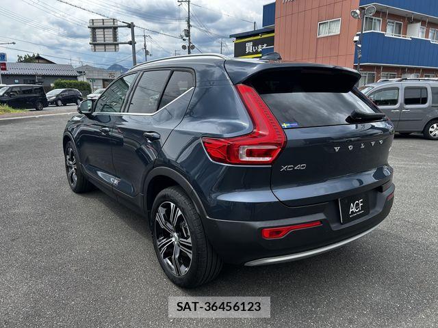 Volvo XC40 2020-11 8369640-2