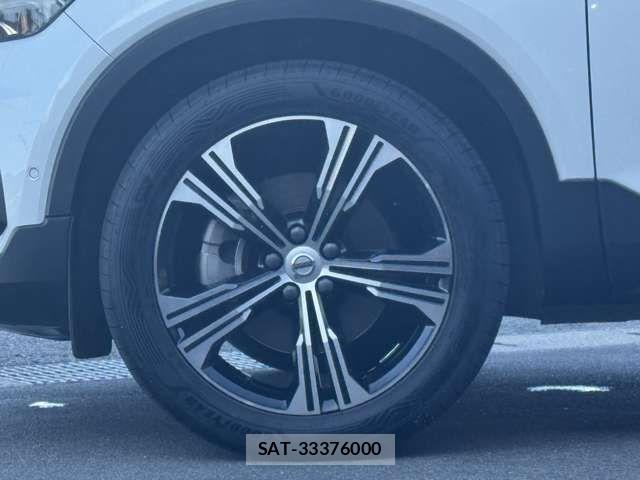 Volvo XC40 2021-08 8369637-13