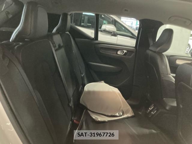 Volvo XC40 2019-04 8369639-11