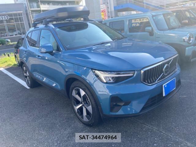 Volvo XC40 2022-10 8369636-1