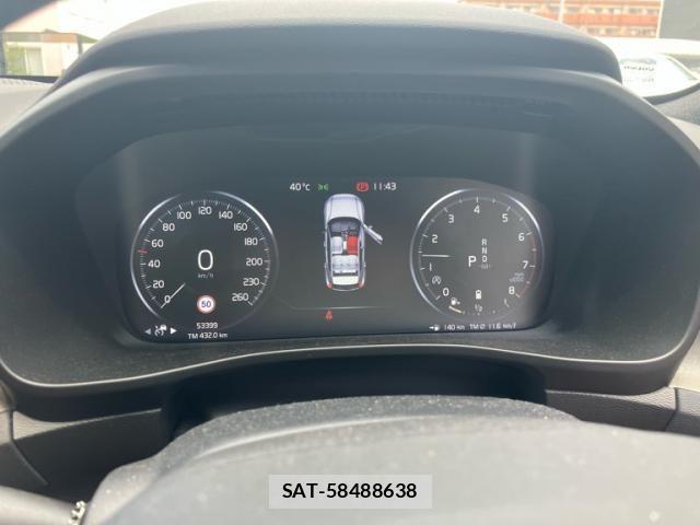 Volvo XC40 2021-08 8372345-16