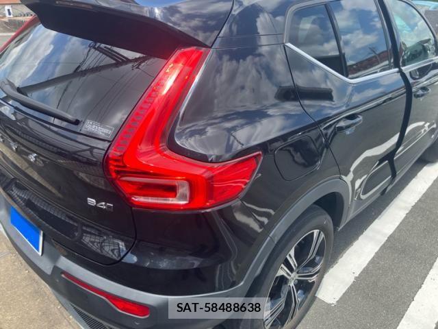 Volvo XC40 2021-08 8372345-4