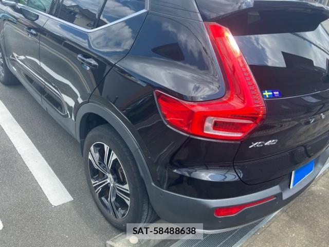 Volvo XC40 2021-08 8372345-5