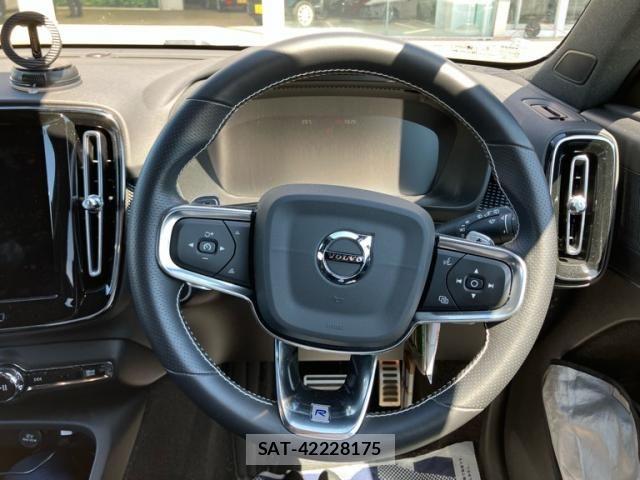 Volvo XC40 2020-07 8372347-16