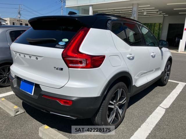 Volvo XC40 2020-07 8372347-3