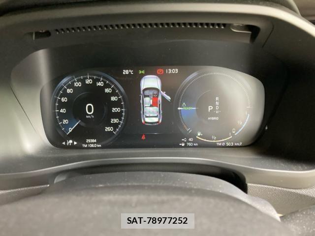 Volvo XC40 2021-02 8415732-9