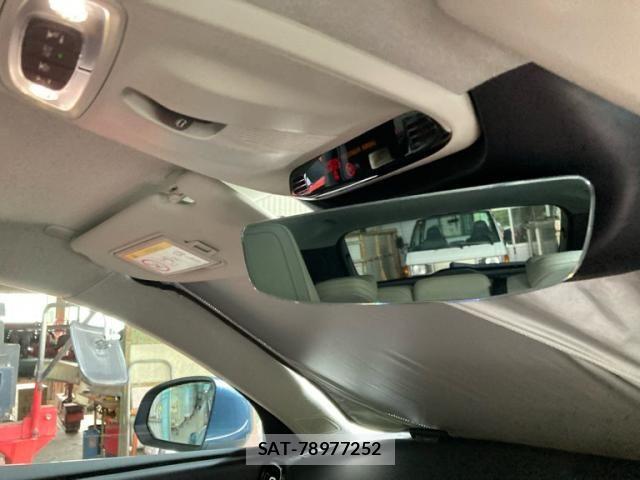 Volvo XC40 2021-02 8415732-16