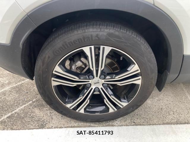 Volvo XC40 2022-02 8439058-9