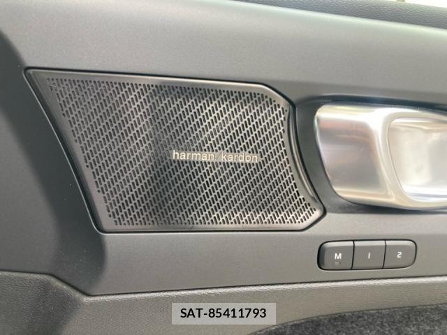 Volvo XC40 2022-02 8439058-20