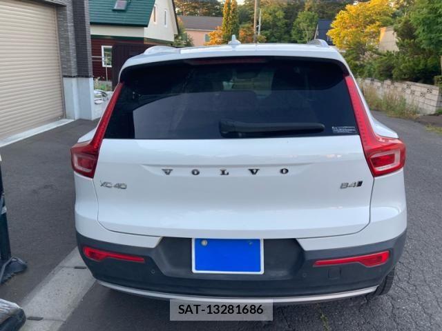 Volvo XC40 2021-12 8458729-9