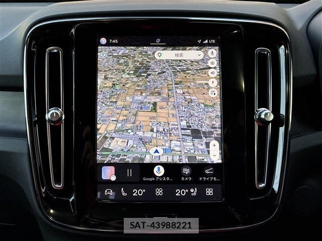 Volvo XC40 2022-12 8528087-13