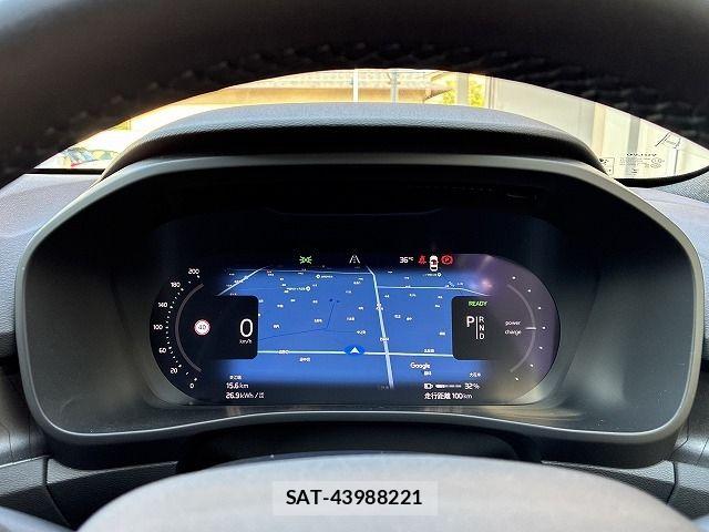Volvo XC40 2022-12 8528087-16