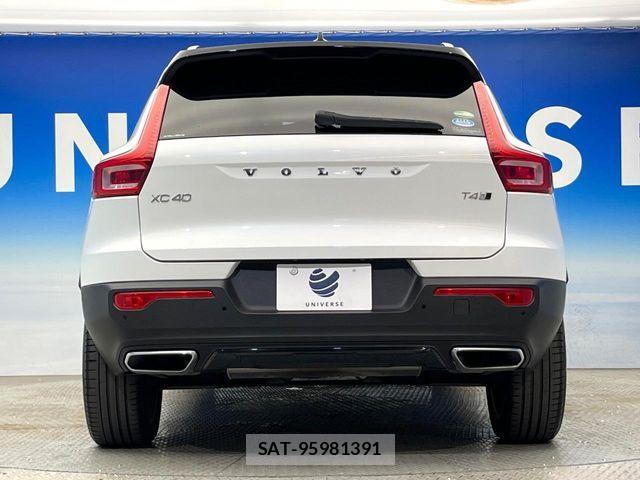 Volvo XC40 2019-11 8528086-14