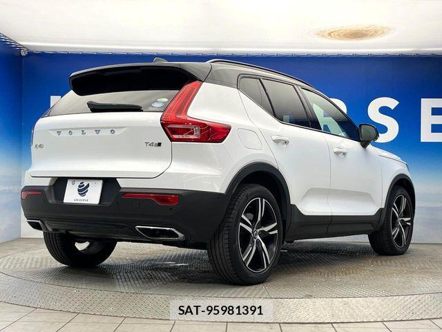 Volvo XC40 2019-11 8528086-16
