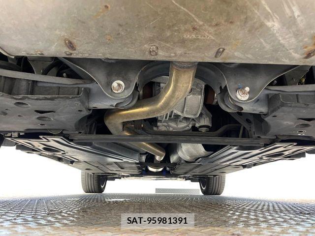 Volvo XC40 2019-11 8528086-19