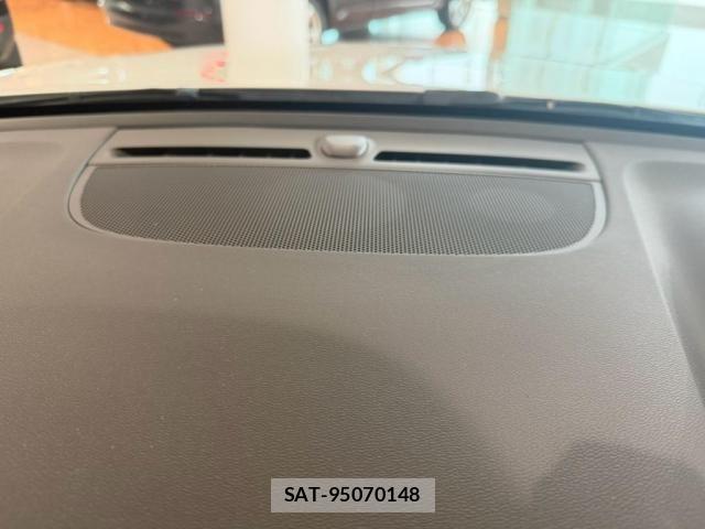 Volvo XC40 2021-11 8564010-19