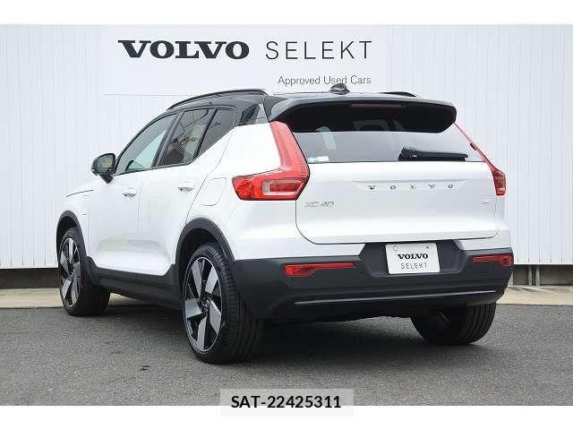 Volvo XC40 2023-07 8564008-9