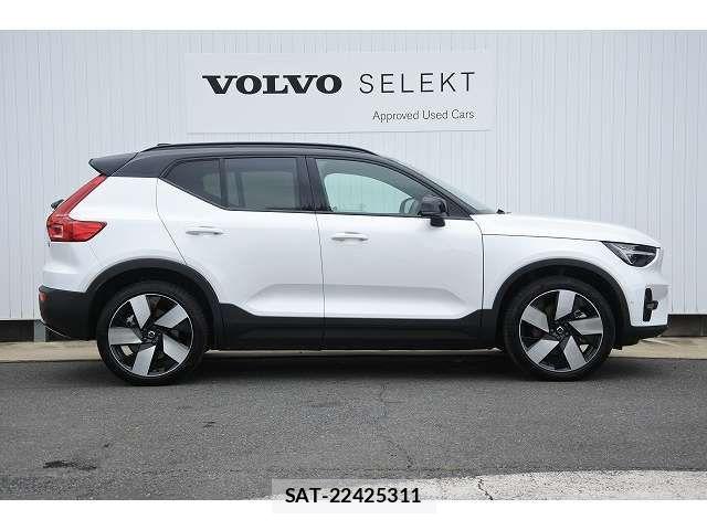 Volvo XC40 2023-07 8564008-10