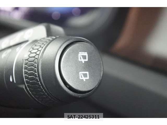 Volvo XC40 2023-07 8564008-16