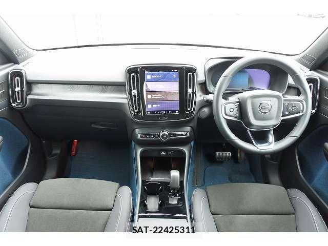 Volvo XC40 2023-07 8564008-1