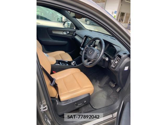 Volvo XC40 2020-09 8564009-13
