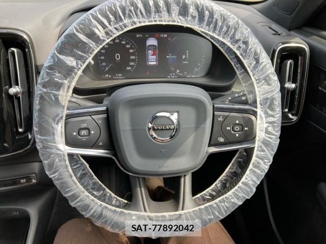 Volvo XC40 2020-09 8564009-19