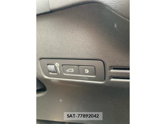 Volvo XC40 2020-09 8564009-22