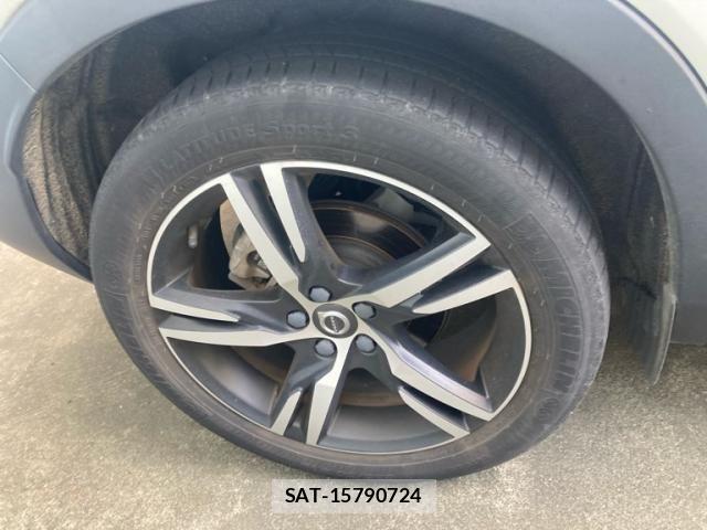 Volvo XC40 2019-11 8564011-5