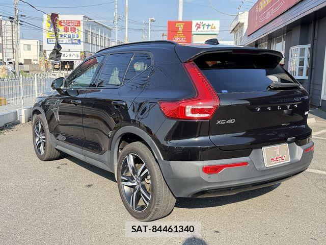 Volvo XC40 2021-11 8629599-10