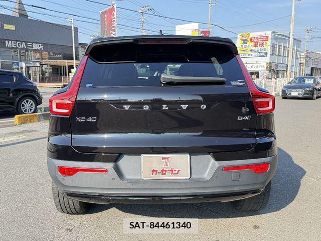 Volvo XC40 2021-11 8629599-11