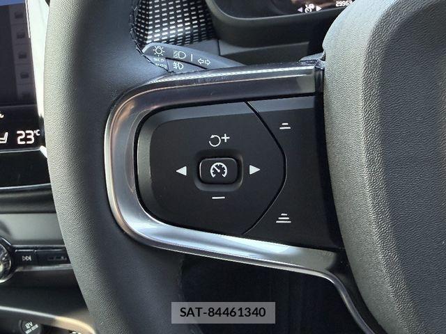 Volvo XC40 2021-11 8629599-14
