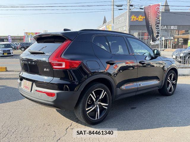 Volvo XC40 2021-11 8629599-1