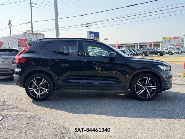 Volvo XC40 2021-11 8629599-8