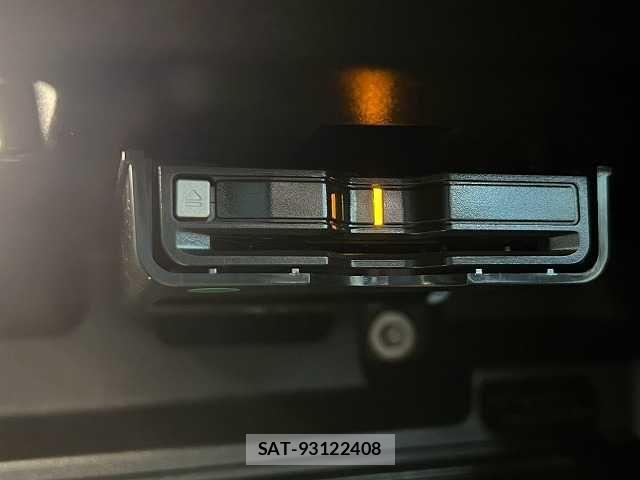 Volvo XC40 2021-07 8629602-9