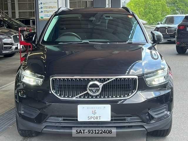 Volvo XC40 2021-07 8629602-14