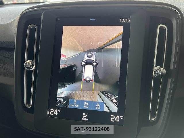Volvo XC40 2021-07 8629602-3